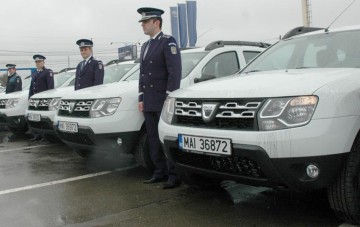 132 de Dacia Duster, preluate de poliţişti